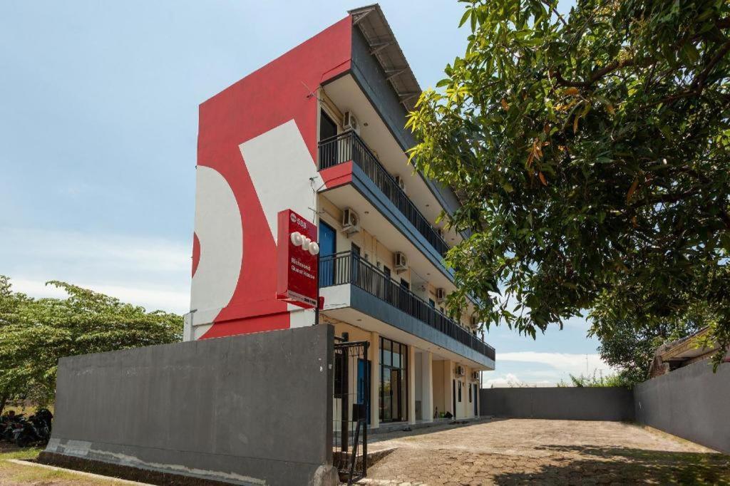 Richmond Guest House Cirebon Redpartner Exteriér fotografie