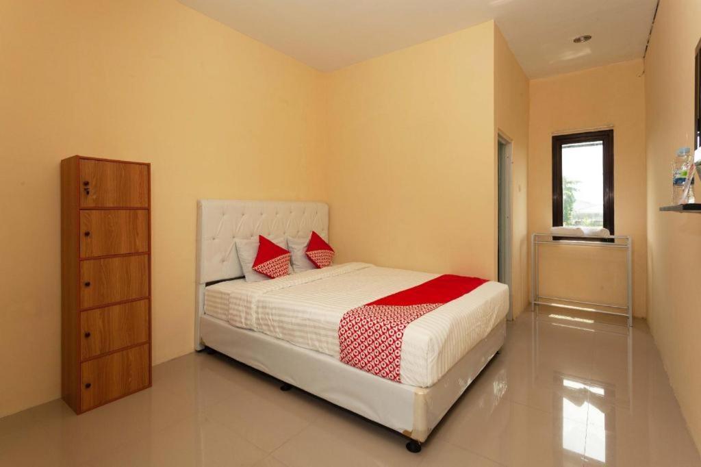 Richmond Guest House Cirebon Redpartner Exteriér fotografie